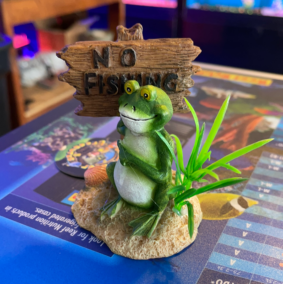 No fishing frog Medium